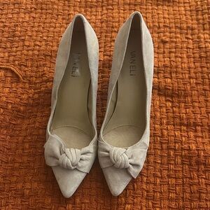Vaneli Women's Light Gray Suede Heels
